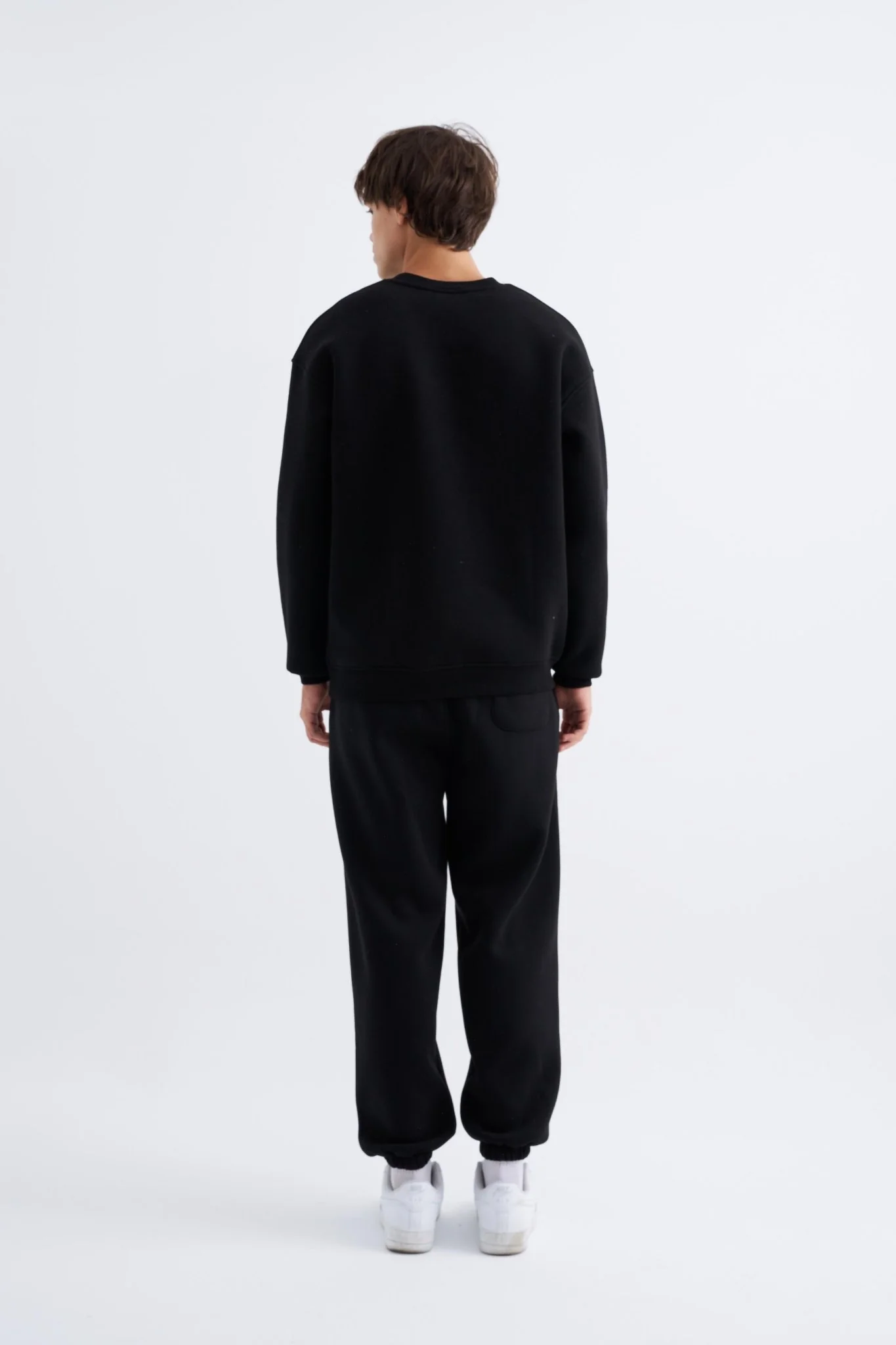 Erkek Basic Bisiklet Yaka Oversize Sweatshirt Siyah - Image 5