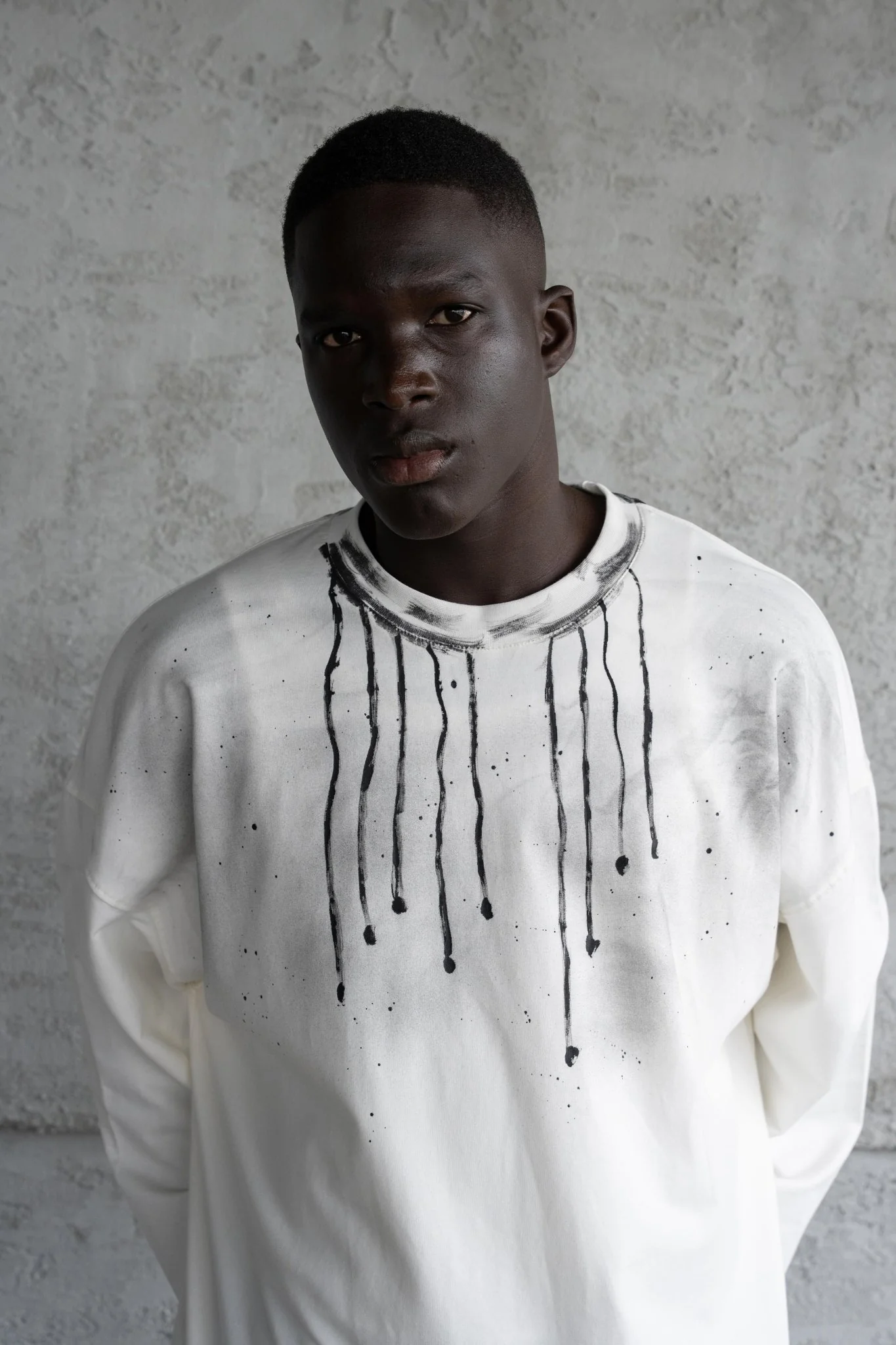 Erkek Hand Made Boya Baskılı Oversize Uzun Kollu Tişört Ekru - Image 3