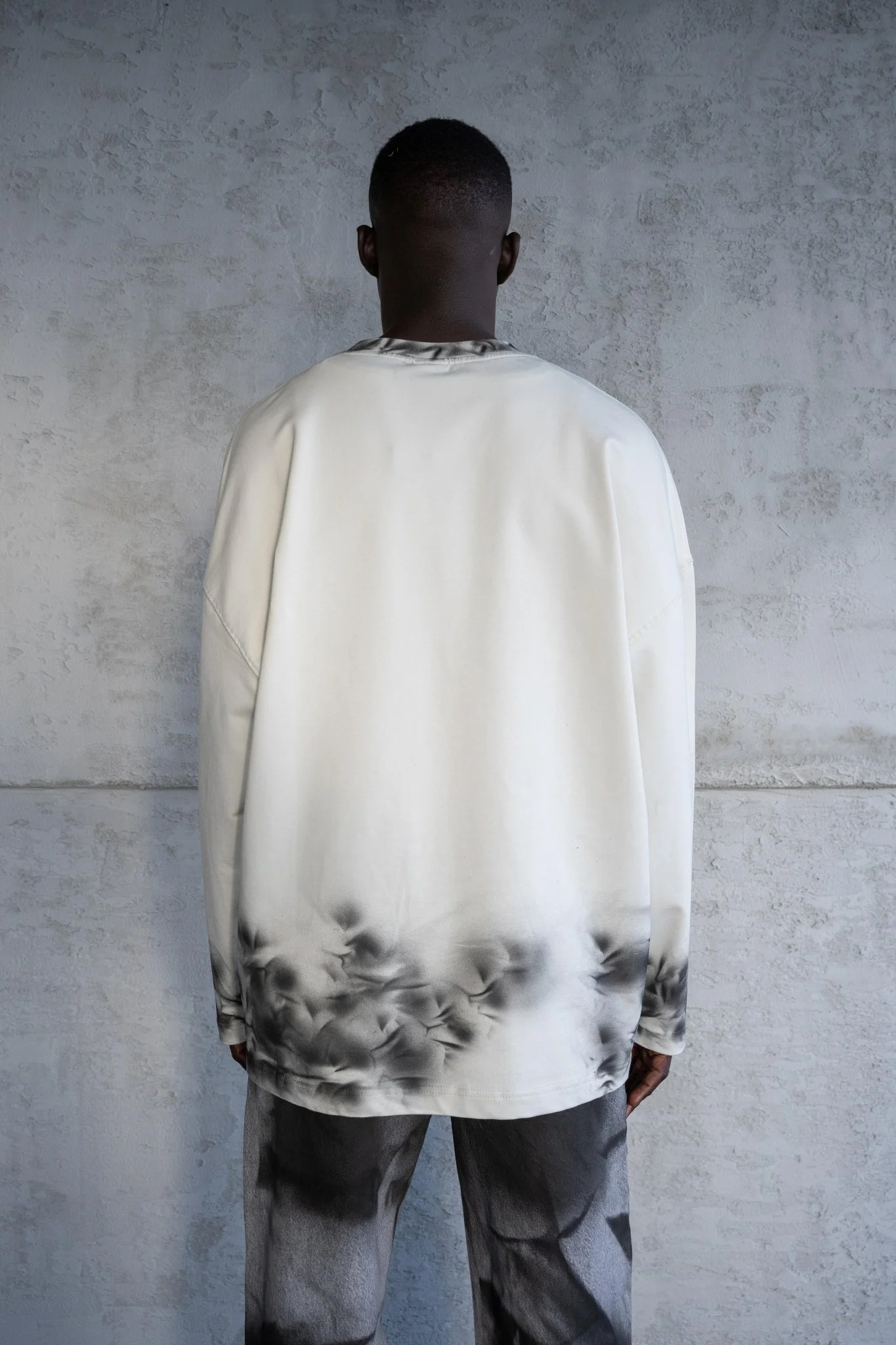 Erkek Hand Made Efekt Baskılı Oversize Uzun Kollu Tişört Uzay Grisi - Image 4