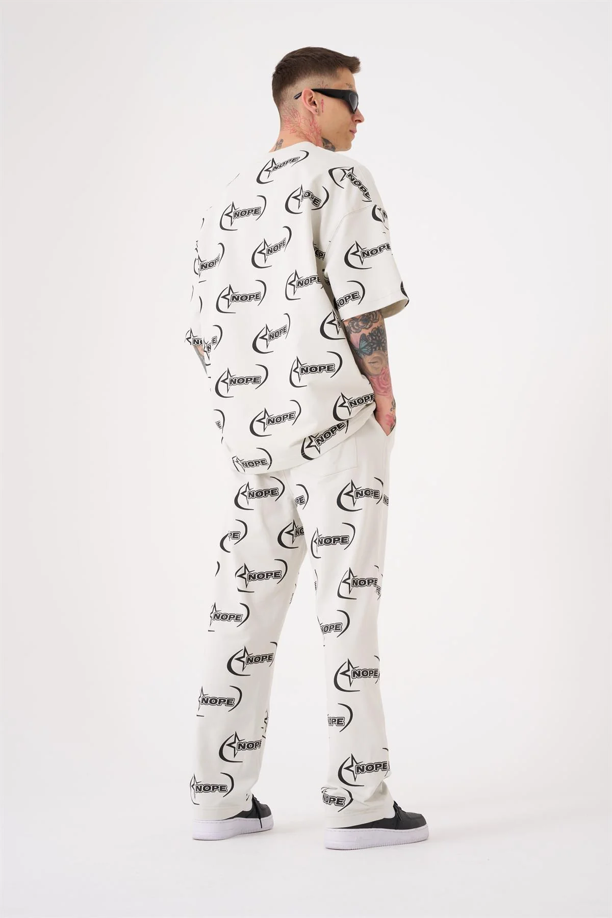 Erkek Nope Baskılı Oversize Tişört Optik Beyaz - Image 4