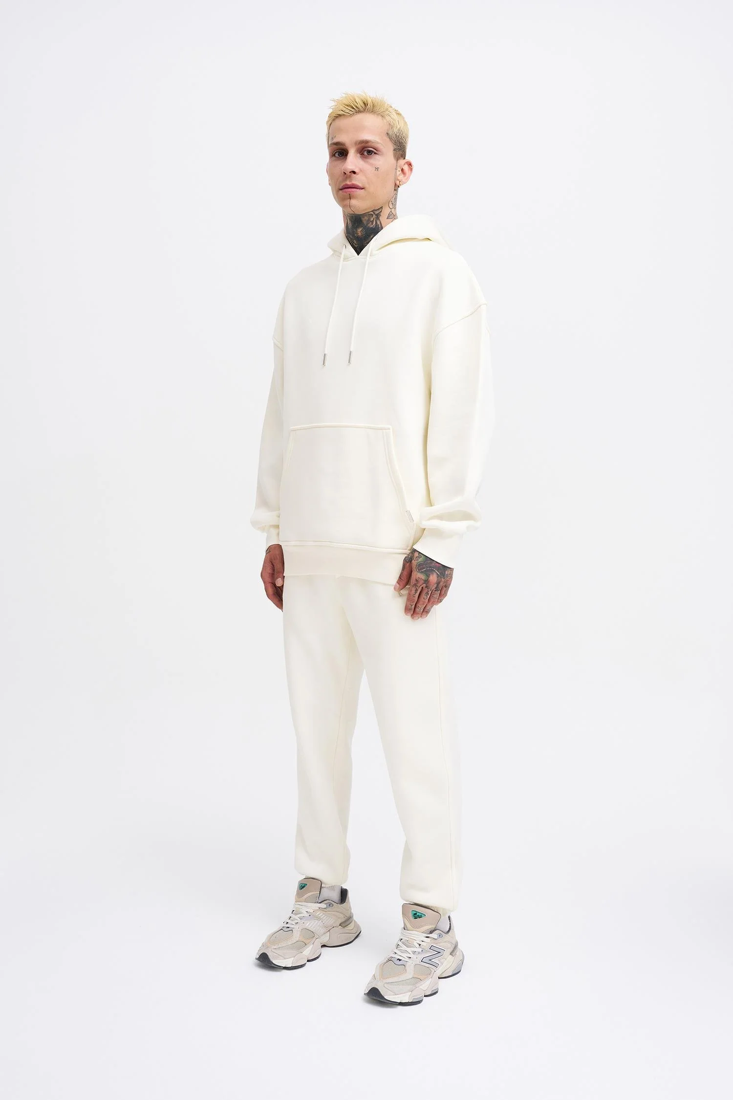 Erkek Oversize Basic Kapüşonlu Sweatshirt Ekru - Image 5