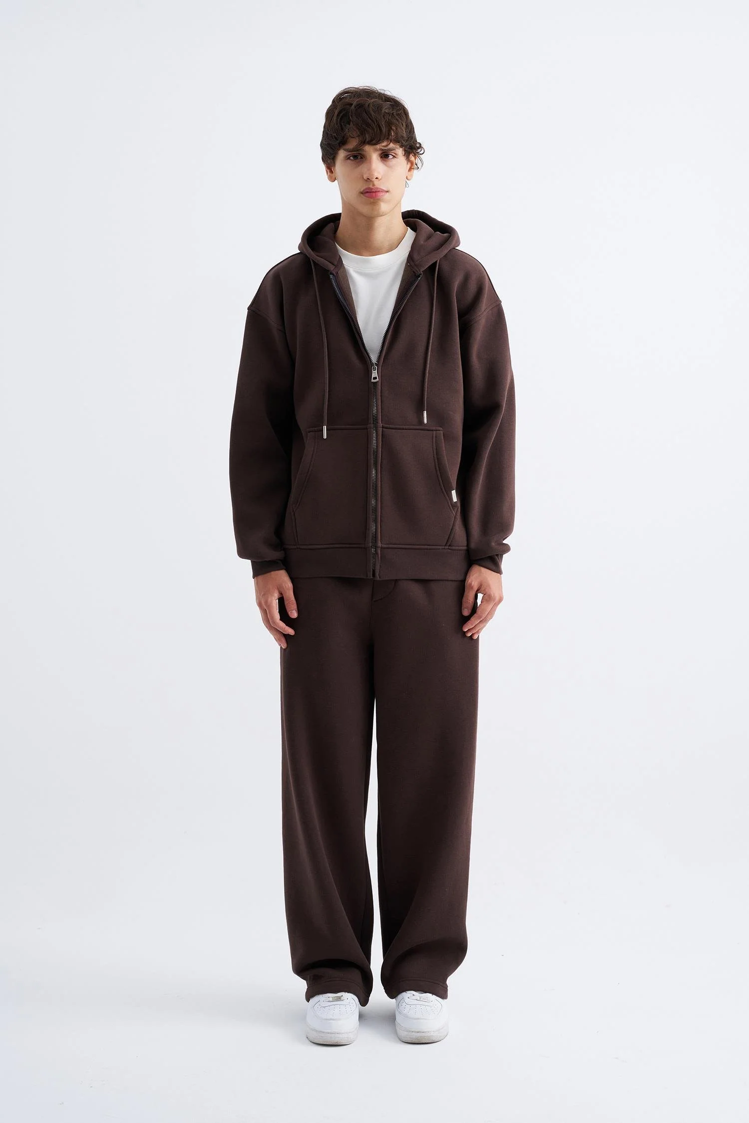 Erkek Oversize Fermuarlı Cepli Kapüşonlu Basic Sweatshirt Koyu Kahverengi - Image 3