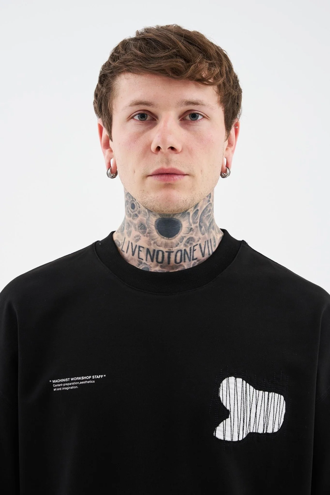 Erkek Patchwork and Stitched Oversize Tişört Siyah - Image 6