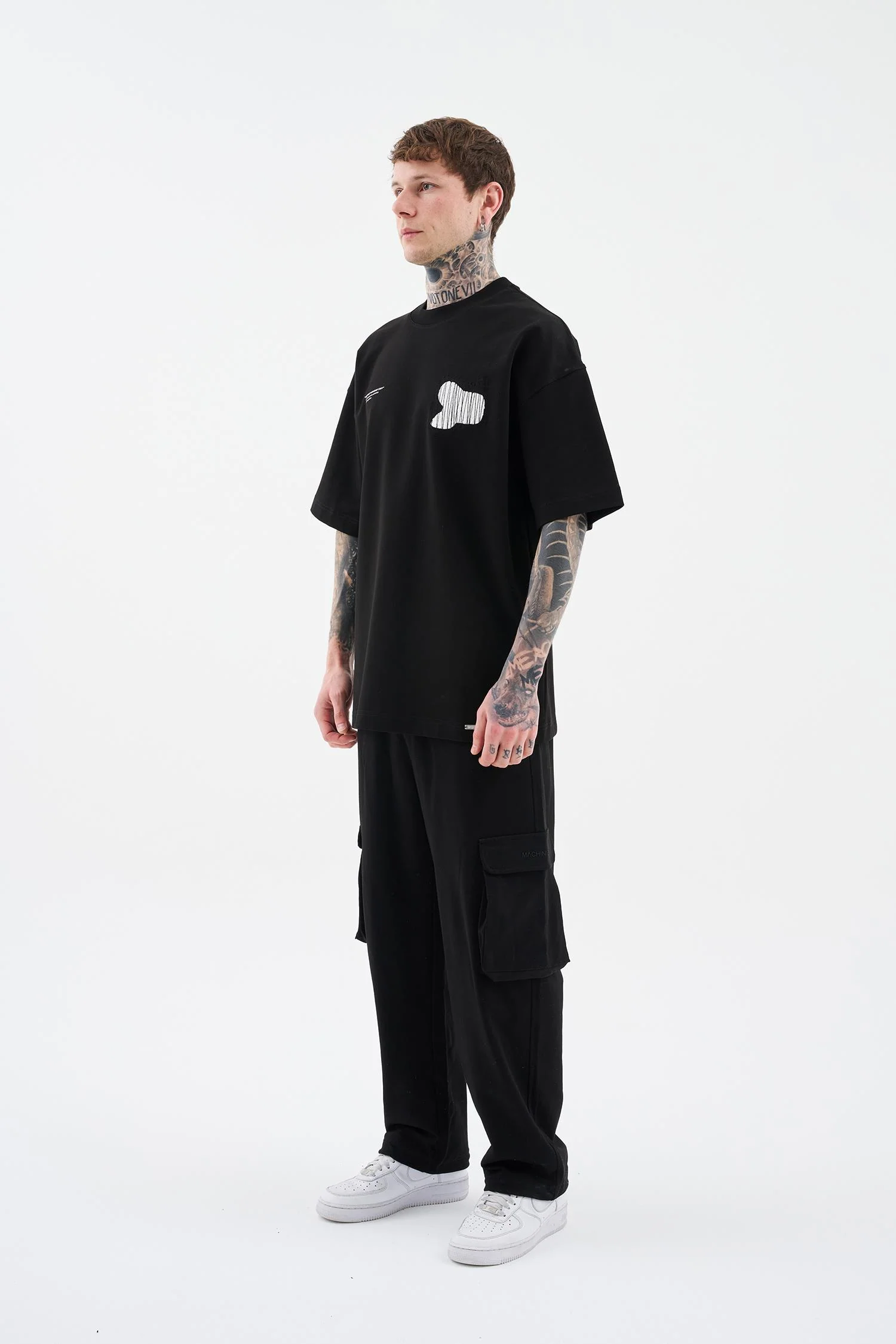 Erkek Patchwork and Stitched Oversize Tişört Siyah - Image 8