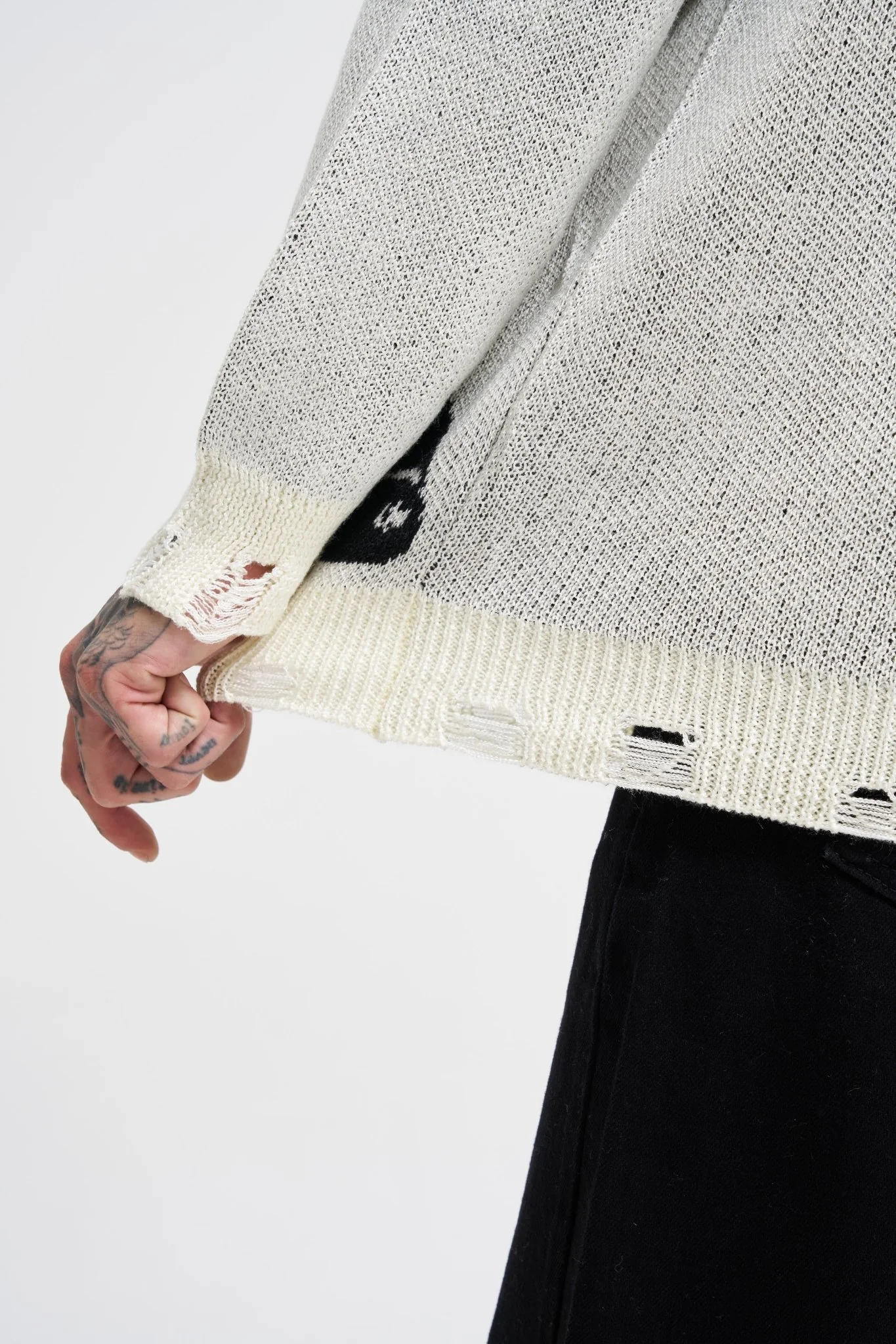 Erkek Silhouette Pattern Kazak Ekru - Image 4